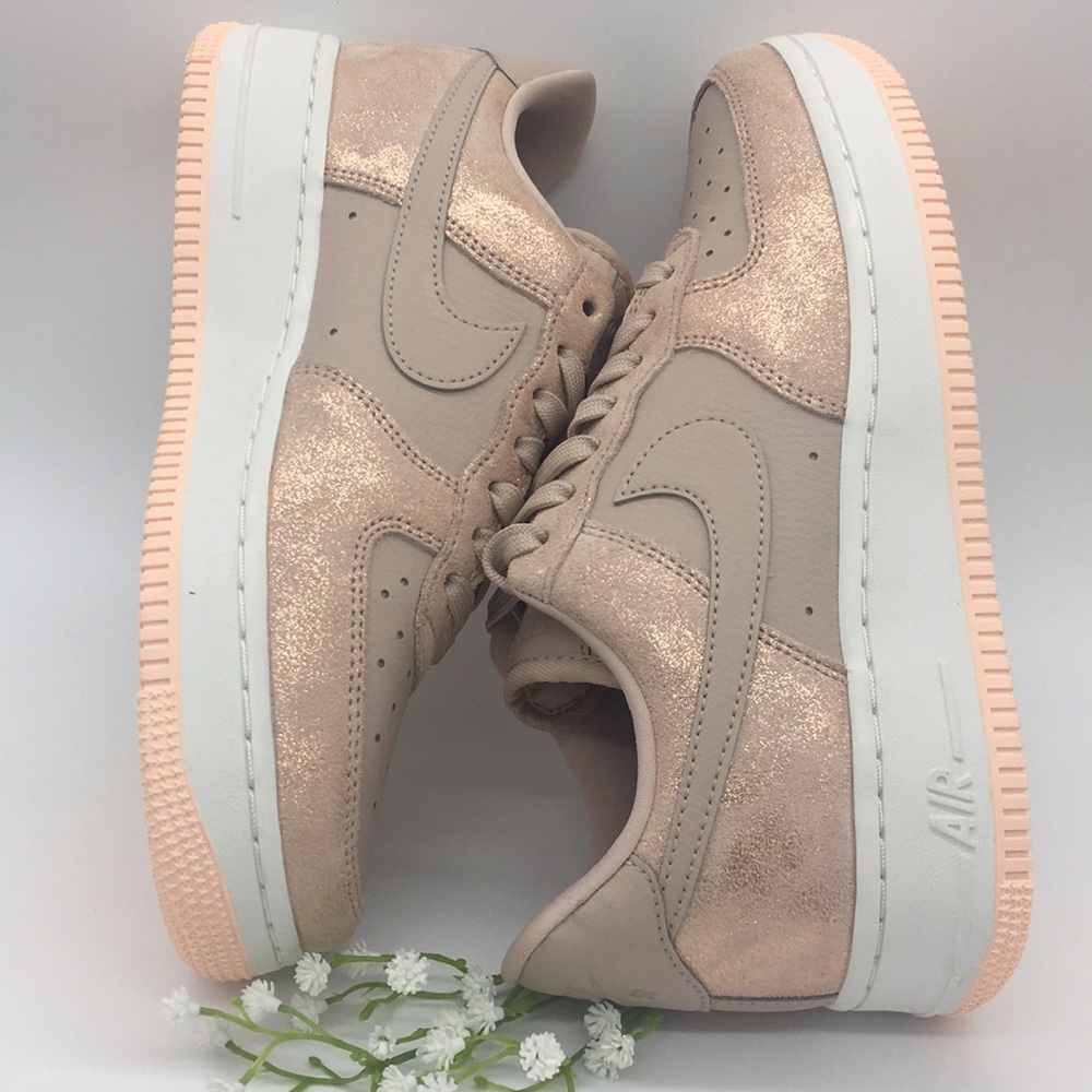 NIKE WMS AIR FORCE 1 ‘07 PRM MLTC red bronze/beige - Picture 7 of 8